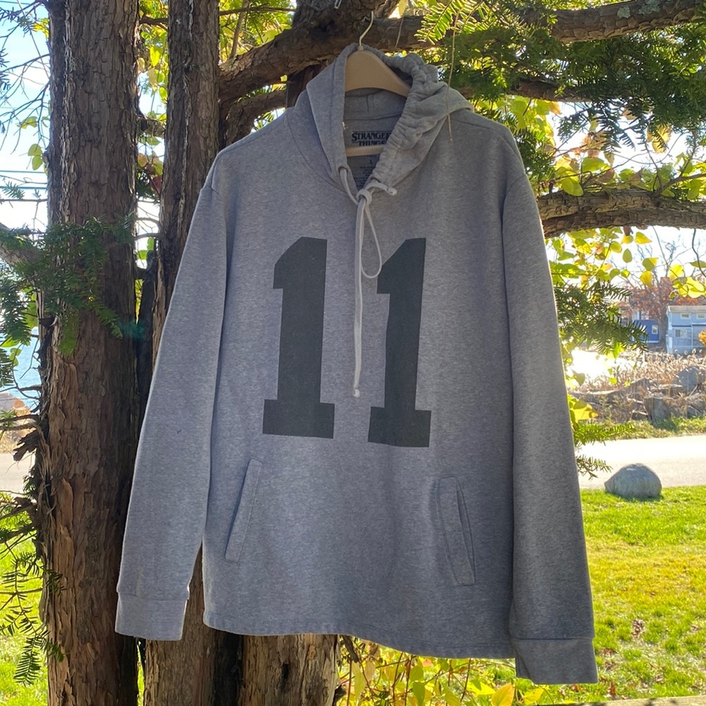 Stranger Things hoodie in large , grey